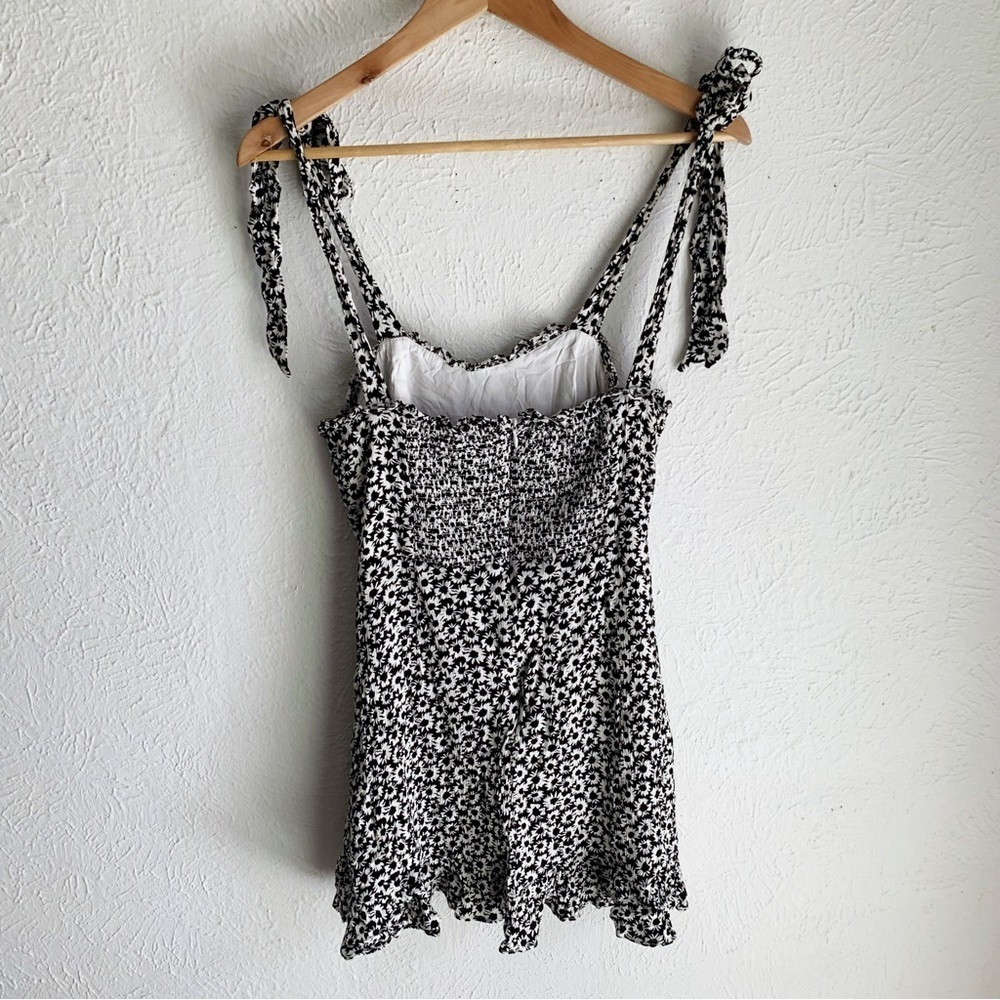 Lulu’s Zaharia Black and White Floral Print Shoulder Ties Mini Dress Sz Small - Picture 4 of 6